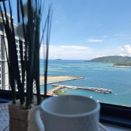 Nana Homestay - Jesselton Quay Kota Kinabalu Bagian luar foto