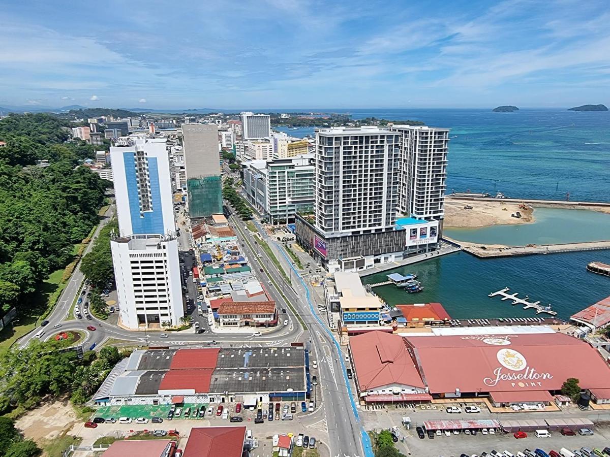 Nana Homestay - Jesselton Quay Kota Kinabalu Bagian luar foto