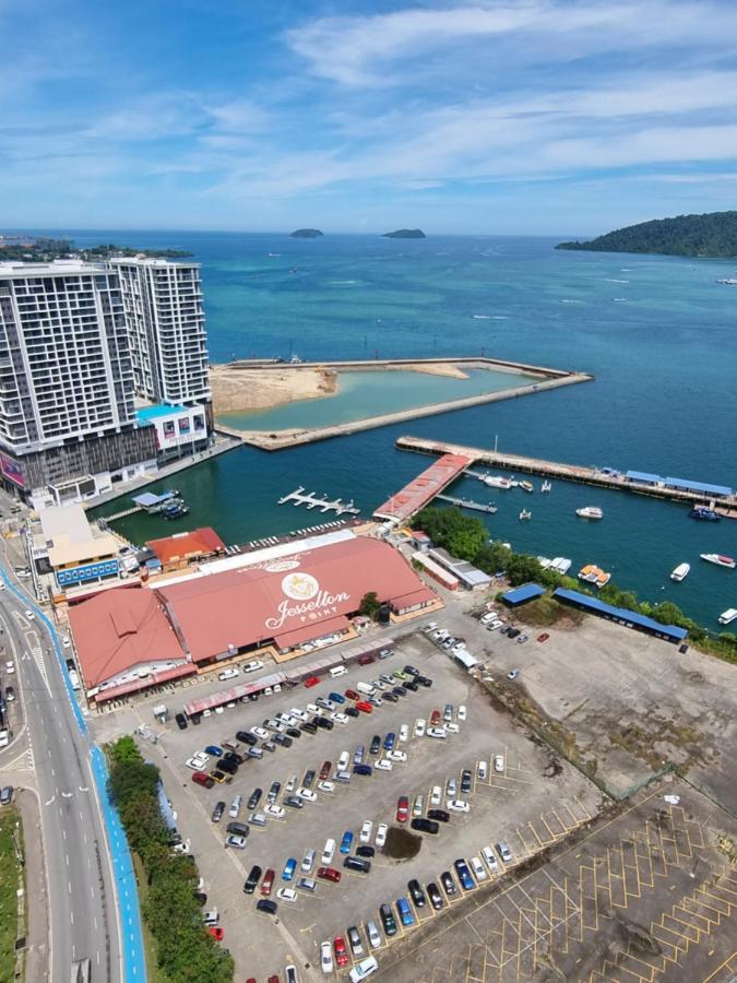 Nana Homestay - Jesselton Quay Kota Kinabalu Bagian luar foto