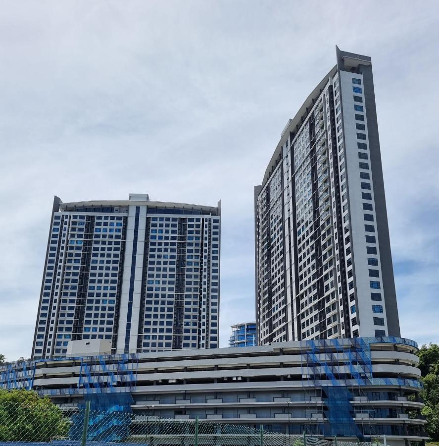 Nana Homestay - Jesselton Quay Kota Kinabalu Bagian luar foto